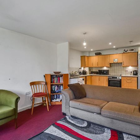 Cosy Room Near Wembley Stadium London Ngoại thất bức ảnh